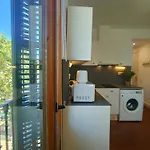 شقة Gorgeous Views Over La Rambla. Very Bright R.a. برشلونة