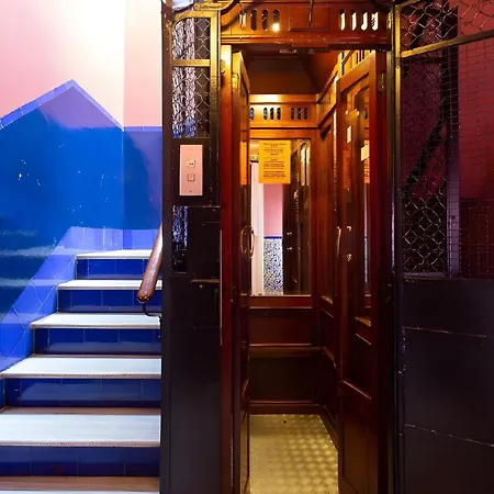 Gorgeous Views Over La Rambla. Very Bright R.a. Appartement *