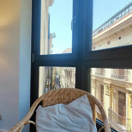 Gorgeous Views Over La Rambla. Very Bright R.a. Appartement